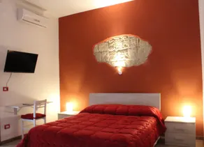 Napoli Central Gate - Room