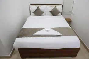 Innzoy Hotels - TNGO Colony - Chambre