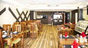 Hotel Rudra View & Spa - Restaurant