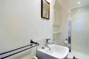 10 Cobb Terrace - Salle de bain