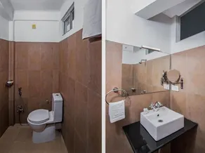HOTEL INDIANA - Bathroom
