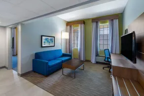 Holiday Inn Express State College at Williamsburg Square by IHG - Rom