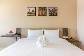 Evergreen Suite Hotel - Chambre
