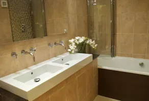 Royal Oak Hotel - Baño
