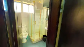 The AHI Residence - Baño