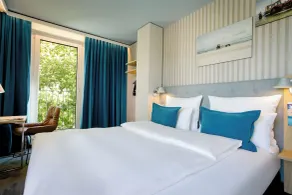 Motel One Rostock - Room
