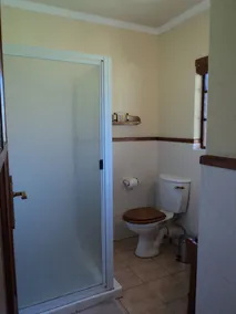 African Footprints Lodge - Bathroom