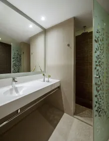 Hotel Narvil Conference & Spa - Bathroom