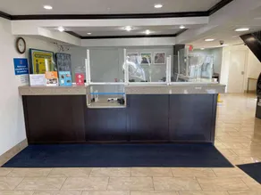 Studio 6 Peoria IL - Lobby