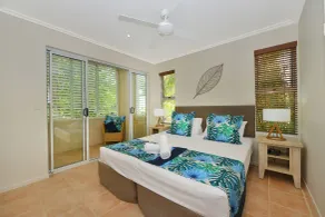 Cayman Villas Port Douglas - Camera