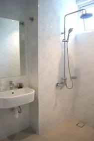 Twin Galaxy Suites - Badezimmer