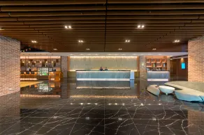 JANDA Golden Tulip Hotel - Rezeption