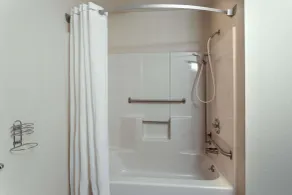 Super 8 by Wyndham Hartford WI - Salle de bain