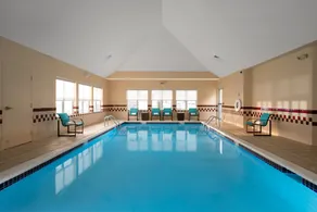 Residence Inn by Marriott Rogers - Piscine