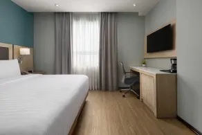 Wyndham Garden Saltillo - Room