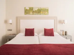 Ona Marinas de Nerja Spa Resort - Rum