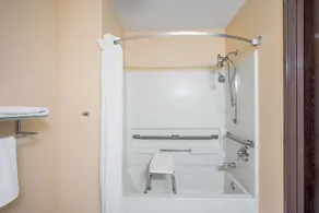 Super 8 by Wyndham Campbellsville KY - Salle de bain