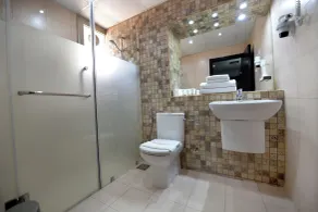 Carlton Tower Hotel Kuwait - Bathroom