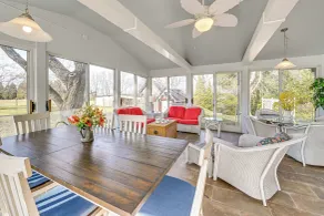 Bourbon Country Escape! Spacious Home w/ Fire Pit - Innvendig
