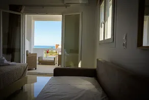 SunSea Studios close to the beach - Room