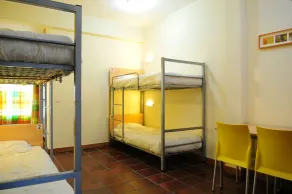 HI Almada - Pousada de Juventude - Chambre