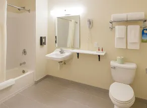 Days Inn by Wyndham Morton - Salle de bain