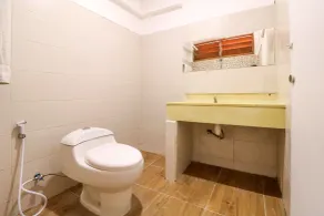 OYO 1384 Pulau Bali Hotel - Badrum