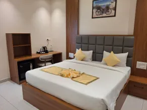 SRS Elegance Suites - Room