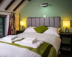 Oak Tree Inn - Room