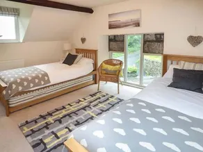 Honeypot Cottage - Interior