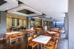 Oakwood Hotel & Apartments Taman Mini Jakarta - Restaurant