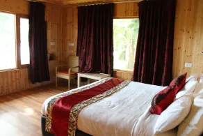 Nigeen Lake View Resort - Chambre