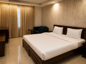 Hotel Vrindavan Sultanpur - Habitación