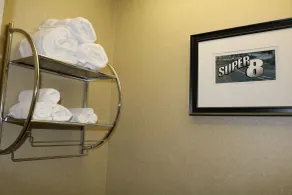 Super 8 by Wyndham Plattsburgh - Chambre