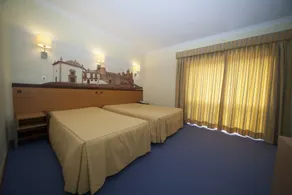 Hotel Feira Pedra Bela - Chambre