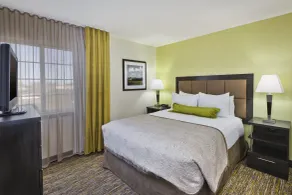 Candlewood Suites Indianapolis Airport by IHG - Habitación