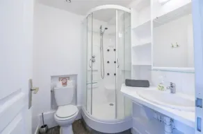 Appart'Hôtel Bellevue - Bathroom