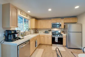 12 Mi to Apple Hill: Family-friendly Cabin Retreat - Innvendig