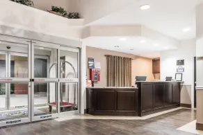 Days Inn & Suites by Wyndham Dallas - Reception