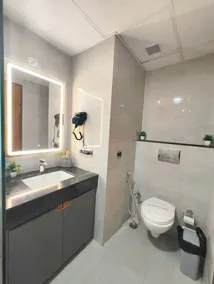 Arth Corporate Suites at Gomti Nagar Ext - Badrum