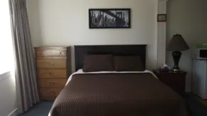 Millyard Recreation Riverfront Cottages - Chambre