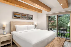Landmark Condos 2 Bedroom In Lionshead Village - Room