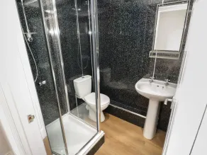 The Look Out - Baño