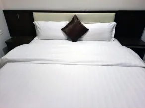 Golden Alareen - Room