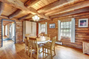 2 Mi to Lake Willoughby: Peaceful Log Cabin! - Interiør