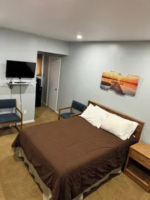 Fins and Feathers Lodge - Rom