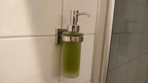 Simones Lägenhetshotell - Badezimmer