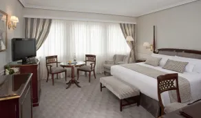 Meliá Castilla - Zimmer
