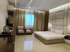 Clifton International Hotel - Room