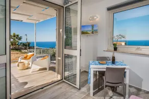 Studio con terrazza, giardino e piscina | Vista sulla natura - Balcone